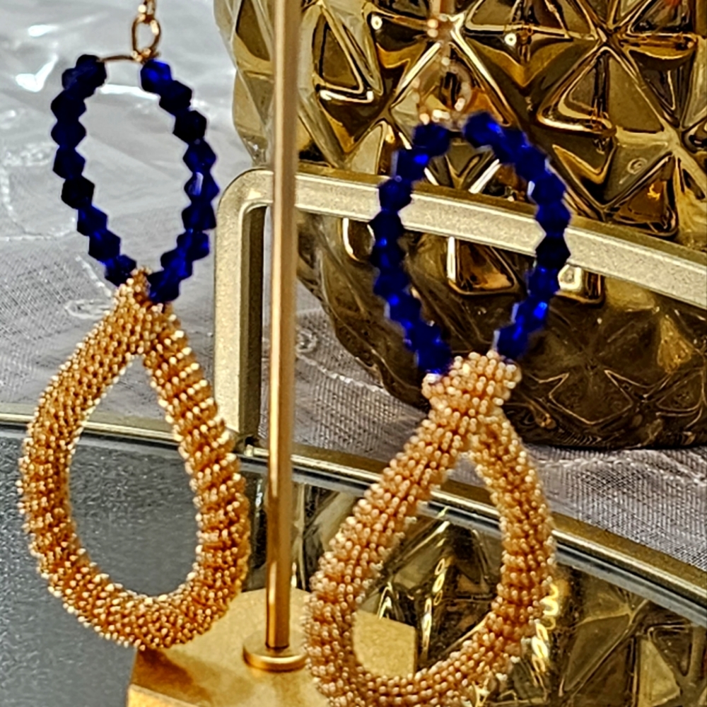 EARRING COIL FIGURE 8